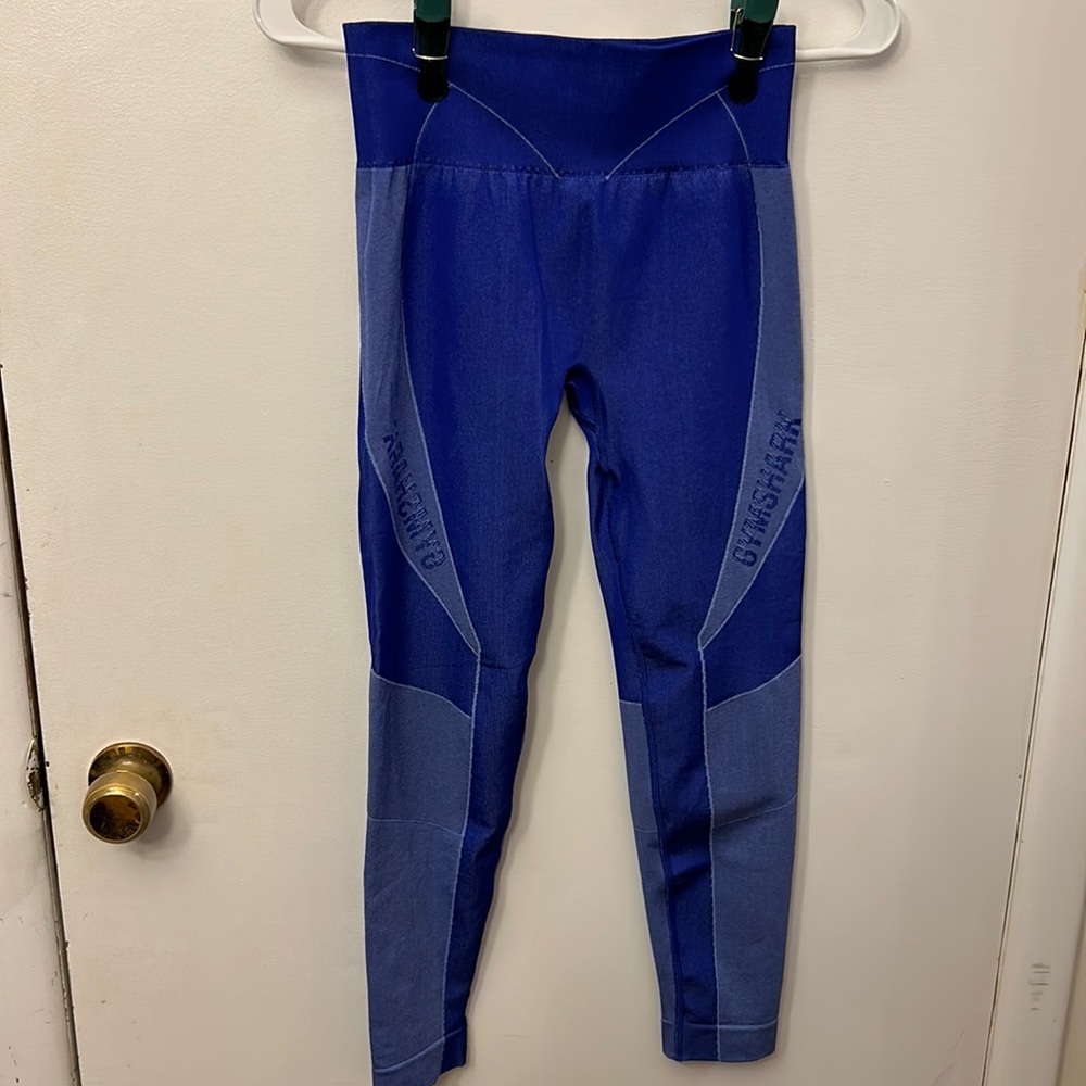 Gymshark Women’s Leggings Blue Size ~11.5” across